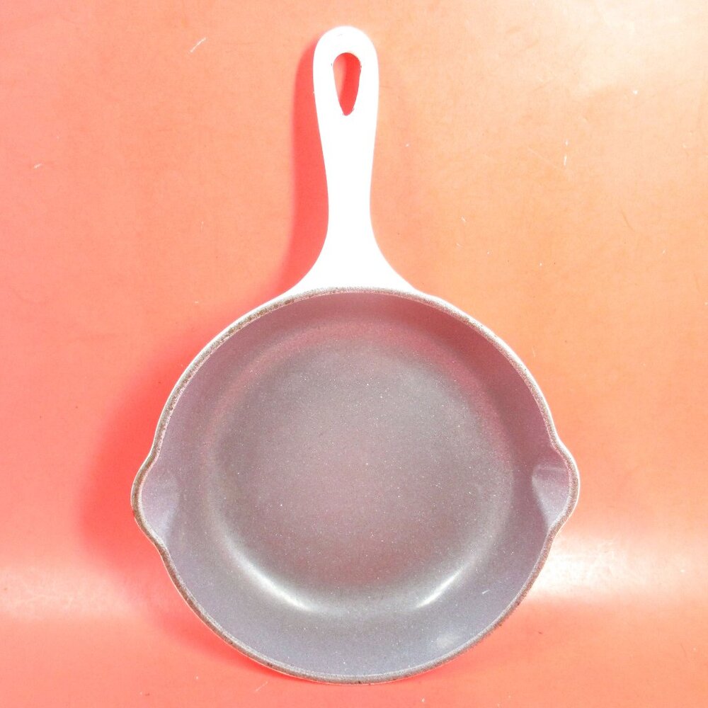 LE CREUSET #20 Frying Pan Skillet 7 1/2" Cast Iron Enamel White Made in France